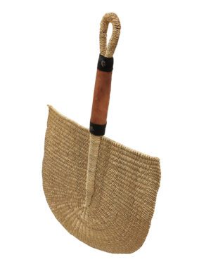 Éventail Traditionnel Tressé à la Main en Fibre Naturelles