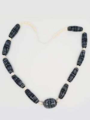 Collier Bamiléké perles Bleue